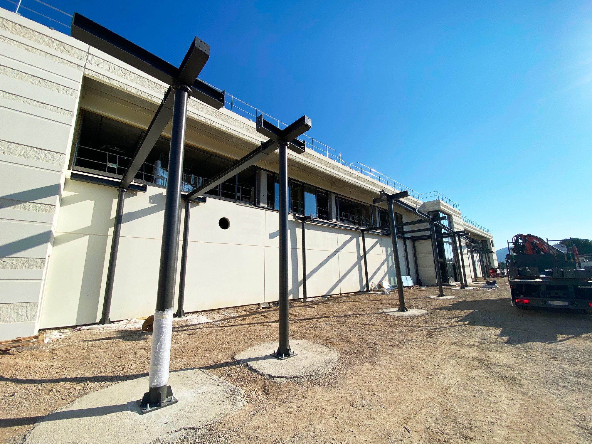 40ans 92 Castelli SAS Rummo La Ciotat vue extérieure