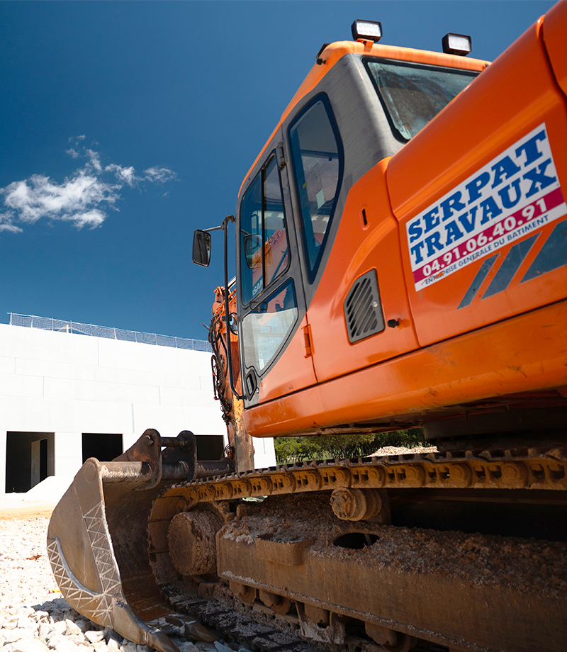 Construction de chantier avec engin SERPAT TRAVAUX Marseille